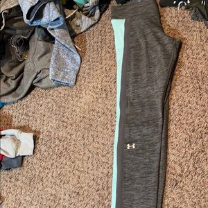 Woman’s under armour leggings